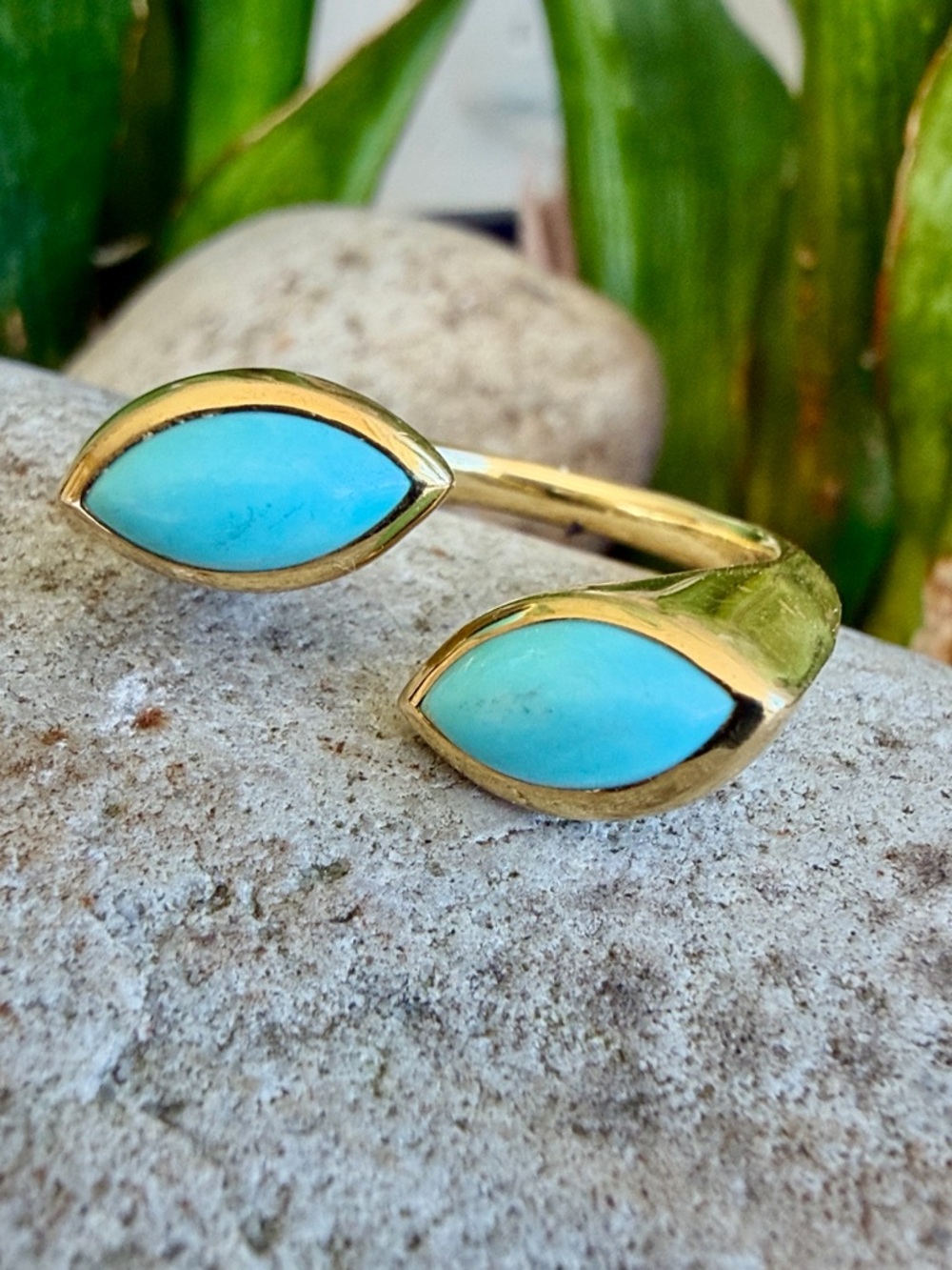 Ippolita 18 karat gold and turquoise ring